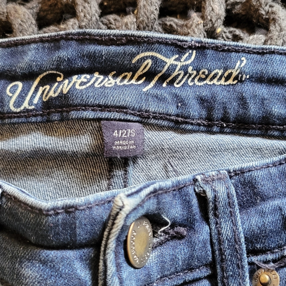 ♡ Ultra High Rise Skinnys ♡ - Picture 10 of 10
